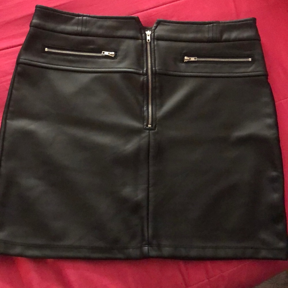 Black skirt